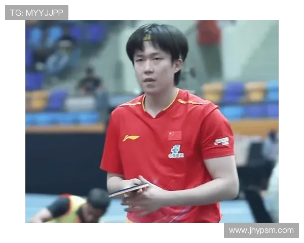 王楚钦笑对互动丢分!1-0 呼喊点燃胜负欲,国乒顶流上演反差萌